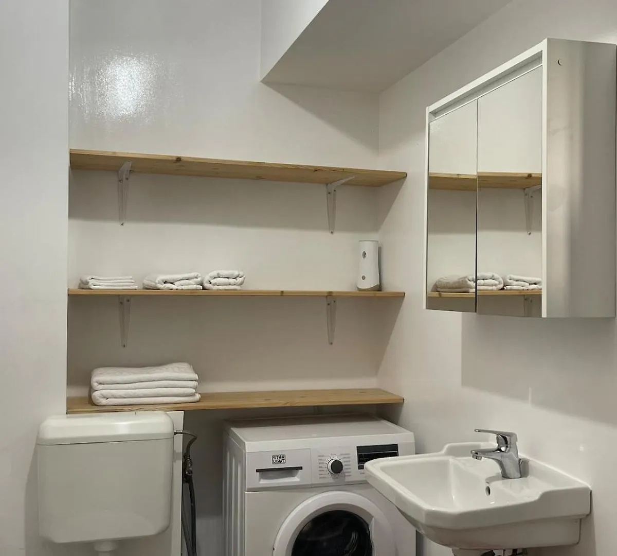 Panoramic Apartment Near Cismigiu Bucharest